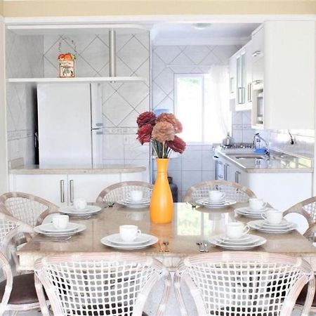 Apartamento Inteiro 3 Quartos No Condominio Solar Das Bromelias Бомбиньяс Экстерьер фото