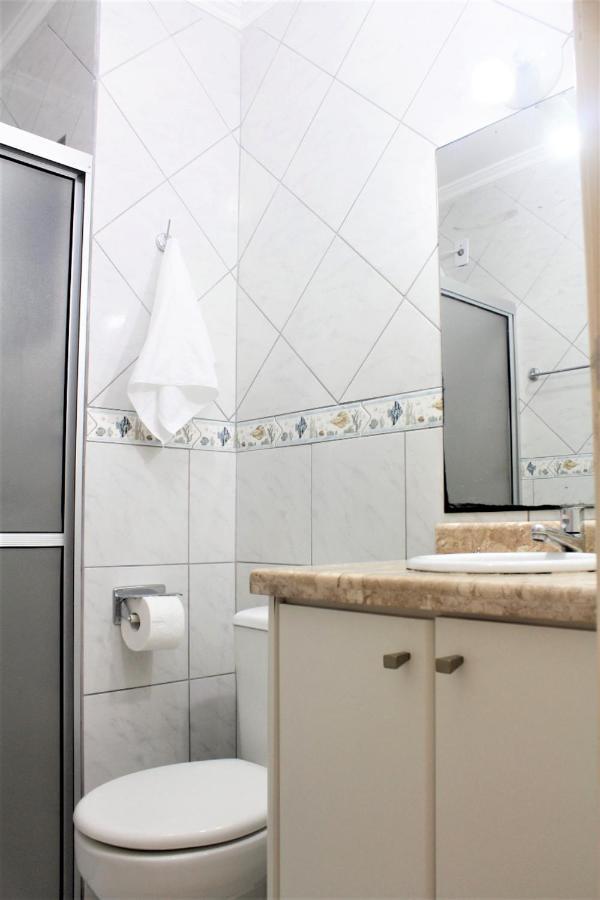 Apartamento Inteiro 3 Quartos No Condominio Solar Das Bromelias Бомбиньяс Экстерьер фото