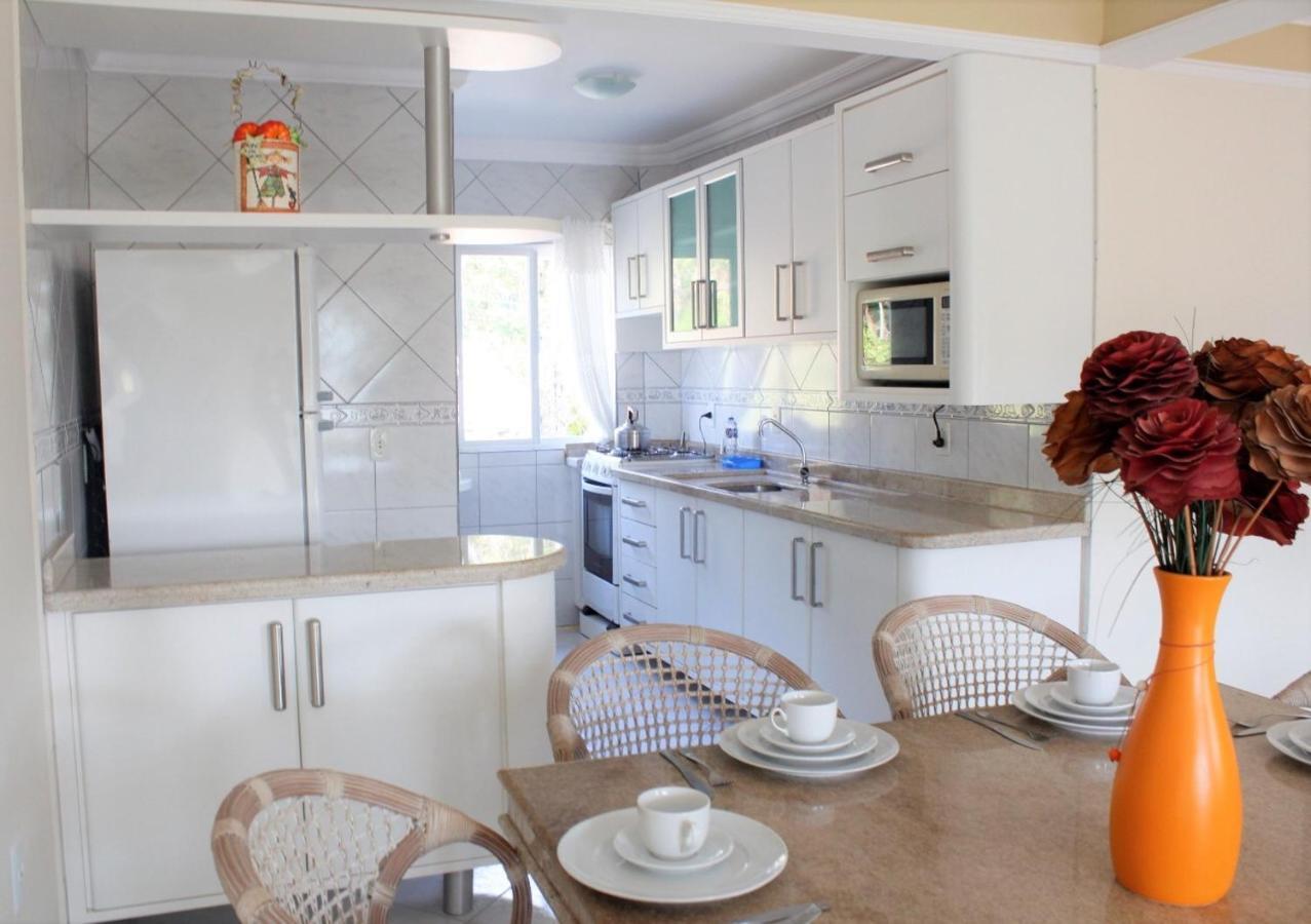 Apartamento Inteiro 3 Quartos No Condominio Solar Das Bromelias Бомбиньяс Экстерьер фото