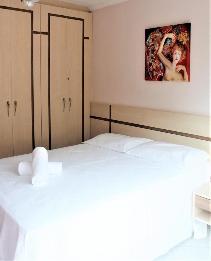 Apartamento Inteiro 3 Quartos No Condominio Solar Das Bromelias Бомбиньяс Экстерьер фото