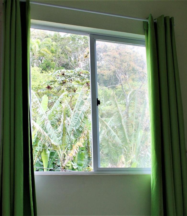 Apartamento Inteiro 3 Quartos No Condominio Solar Das Bromelias Бомбиньяс Экстерьер фото
